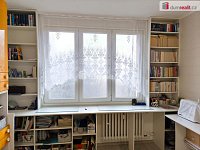 Krásný prostorný slunný byt ve čtvrtém patře panelového domu s výtahem - 12