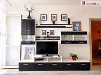 Krásný prostorný slunný byt ve čtvrtém patře panelového domu s výtahem - 5