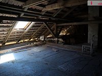 K prodeji, rodinný dům před rekonstrukcí s pozemkem, Mlýnská č.p. 181, Volary  - 17