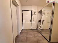 pronájem 1kk 33m2 s balkonem 3m2 P9 Vysočany Strnadových kompletně zařízen - 25