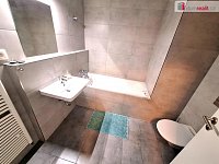 pronájem 1kk 33m2 s balkonem 3m2 P9 Vysočany Strnadových kompletně zařízen - 8