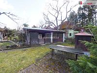 RD s dvěma byty, se zahradou, garáží s dílnou a studnou  - 15