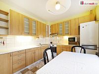 RD s dvěma byty, se zahradou, garáží s dílnou a studnou  - 16