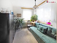 RD s dvěma byty, se zahradou, garáží s dílnou a studnou  - 22