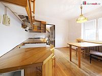 RD s dvěma byty, se zahradou, garáží s dílnou a studnou  - 25