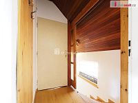 RD s dvěma byty, se zahradou, garáží s dílnou a studnou  - 30