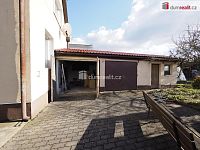 RD s dvěma byty, se zahradou, garáží s dílnou a studnou  - 6