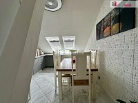 byt 2+1 v ul Kollárova, Ostrov - 12