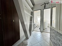 byt 2+1 v ul Kollárova, Ostrov - 4