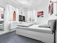 Prodej vícegeneračního rodinného domu v Ostrově, okr. Karlovy Vary - 18