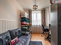 Udržovaný rodinný dům 5+1 se zahradou v Javorové ulici v Chebu - 14
