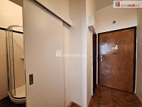 pronájem 1kk 28m2 P2 Vinohrady Jana Masaryka částečně zařízen - 7