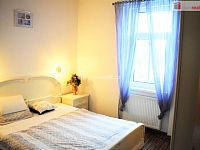 Byt 2kk Chebská ul. Karlovy Vary - ložnice