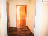 Byt 2kk Chebská ul. Karlovy Vary - předsíň