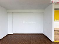 Pronájem bytu 1+kk, s vlastním parkovacím stáním, Bohatice - 4