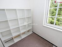 Krásný prostorný byt 3+1/B v prvním patře menšího bytového domu na Zádubu u Mariánských Lázních - 10