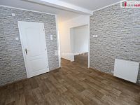 Krásný prostorný byt 3+1/B v prvním patře menšího bytového domu na Zádubu u Mariánských Lázních - 11