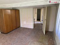 Prodej vesnického RD 4+1 k rekonstrukci se zahradou a zázemím stodoly, kolny, garáže a vejminku 1+KK. Obec Korno, Beroun. - 12