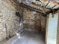 Prodej vesnického RD 4+1 k rekonstrukci se zahradou a zázemím stodoly, kolny, garáže a vejminku 1+KK. Obec Korno, Beroun. - 19