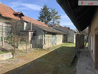 Prodej vesnického RD 4+1 k rekonstrukci se zahradou a zázemím stodoly, kolny, garáže a vejminku 1+KK. Obec Korno, Beroun. - 21