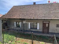 Prodej vesnického RD 4+1 k rekonstrukci se zahradou a zázemím stodoly, kolny, garáže a vejminku 1+KK. Obec Korno, Beroun. - 3