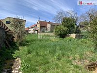 Prodej vesnického RD 4+1 k rekonstrukci se zahradou a zázemím stodoly, kolny, garáže a vejminku 1+KK. Obec Korno, Beroun. - 4