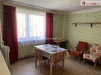 Prodej vesnického RD 4+1 k rekonstrukci se zahradou a zázemím stodoly, kolny, garáže a vejminku 1+KK. Obec Korno, Beroun. - 6