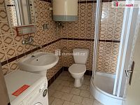 Prodej vesnického RD 4+1 k rekonstrukci se zahradou a zázemím stodoly, kolny, garáže a vejminku 1+KK. Obec Korno, Beroun. - 7