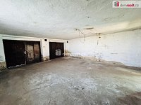 Prodej domu se stodolou a garážemi k rekonstrukci - 17