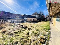 Prodej domu se stodolou a garážemi k rekonstrukci - 30