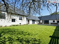 Prodej domu se stodolou a garážemi k rekonstrukci - Vizualizace