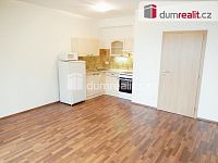 Světlý byt 1+kk s balkonem, 36,2 m2 + 5,1 m2 balkon, 2.p, OV, Praha 9 - Čakovice - 2