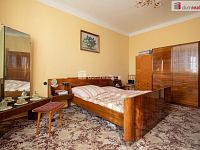 Prodej staršího RD s velkou zahradou, Dobrovíz - 22