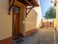 Prodej staršího RD s velkou zahradou, Dobrovíz - 3