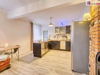 Prostorný rodinný dům 5+kk po vnitřní rekonstrukci se zahradou ve Velichově u Karlových Varů