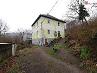 Prostorný rodinný dům 5+kk po vnitřní rekonstrukci se zahradou ve Velichově u Karlových Varů - 29