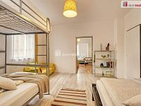 Prostorný rodinný dům 5+kk po vnitřní rekonstrukci se zahradou ve Velichově u Karlových Varů - 8