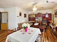 RD 5+1 s garáží, bazénem, studnou a zahradou - 13