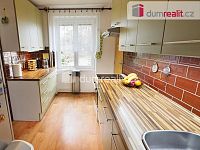 RD 5+1 s garáží, bazénem, studnou a zahradou - 8