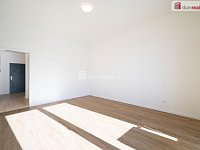 K pronájmu, NOVÝ moderní byt 2+kk se šatnou, terasou a garážovým stáním, ul. K Šindlovým Dvorům č.p. 2936/2, České Budějovice - 10