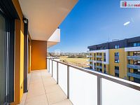 K pronájmu, NOVÝ moderní byt 2+kk se šatnou, terasou a garážovým stáním, ul. K Šindlovým Dvorům č.p. 2936/2, České Budějovice - 14