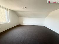 Moderní byt v Děčíně 2+1 s výhodami zahrady a parkování - 6