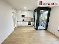 Pronájem bytu 1+kk 32 m2 lodžie sklep P5 Smíchov Lihovar  - 2