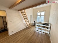Pronájem bytu 1+kk 35 m2 P5 Smíchov po rekonstrukci loft cihla - 4