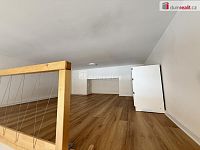Pronájem bytu 1+kk 35 m2 P5 Smíchov po rekonstrukci loft cihla - 7