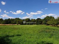 prodej rovinatého pozemku o velikosti 1.141m2 v obci Hranice - Drahotuše 