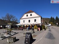 Stavební pozemek pro RD, ul. Nad Splavem, Nespeky, 2256m² - 8