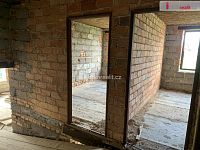 Prodej stavebních pozemků o výměře 4.038 m2 s rozestavěným RD o zast.pl. 174 m2 v obci Buková u Příbramě - 12