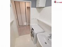 Světlý byt 2kk + balkon, 35 m2 + 3,8 m2 balkon, OV, Praha 5 - Smíchov - 13