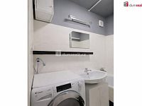 Světlý byt 2kk + balkon, 35 m2 + 3,8 m2 balkon, OV, Praha 5 - Smíchov - 14